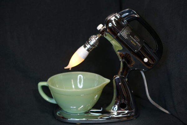 this chrome Hamilton Beach Scoville Mixer Lamp has the elegance of the 1960's with the flair of SciFi. 