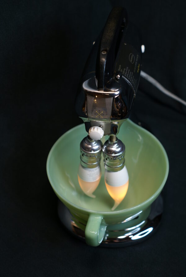 this chrome Hamilton Beach Scoville Mixer Lamp has the elegance of the 1960's with the flair of SciFi. 